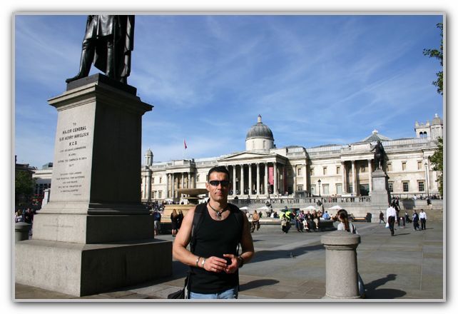 CJ at Trafalgar Sqr in London